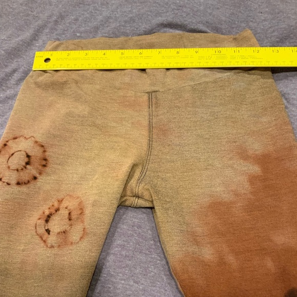 Reverse Bleach hand dyed leggings - Picture 12 of 13